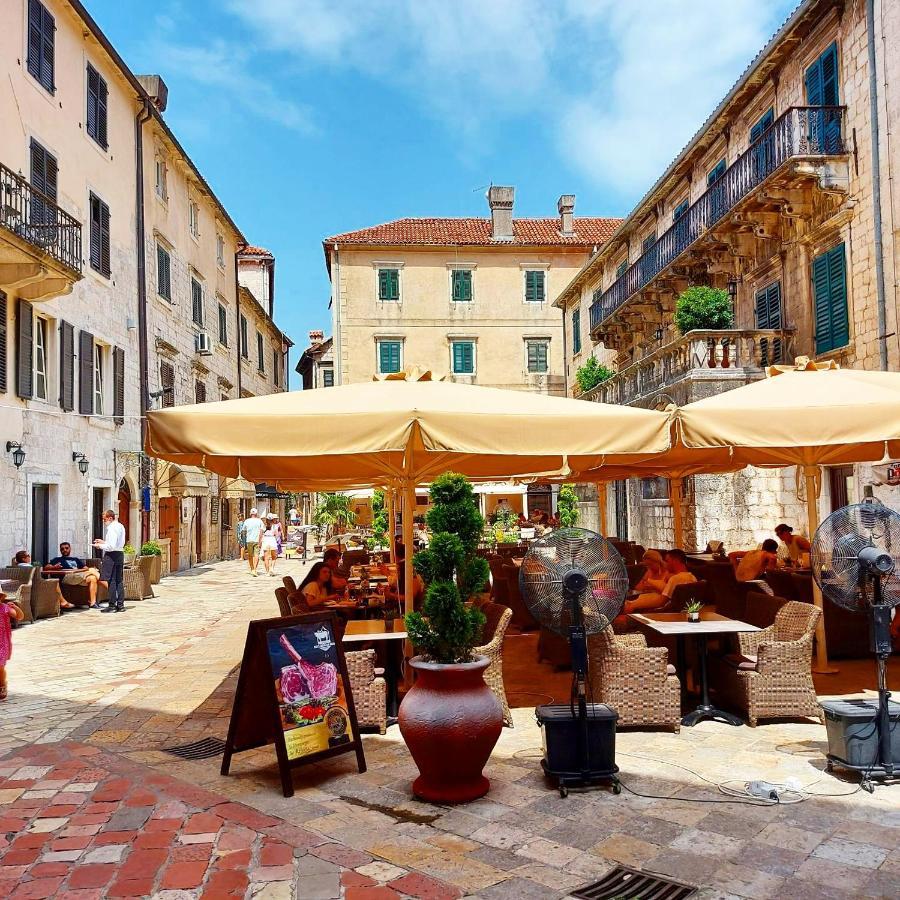Old Town Boskovic Apartment Kotor Luaran gambar