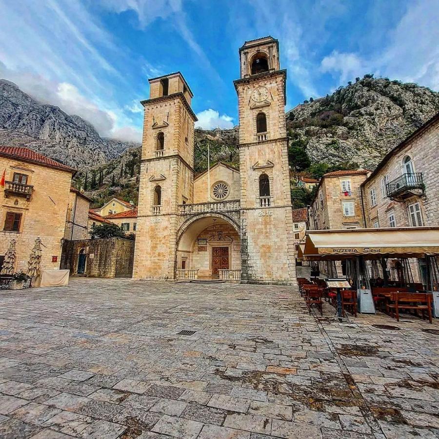 Old Town Boskovic Apartment Kotor Luaran gambar